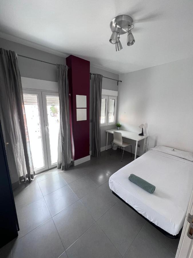 Bbtk Hostel Malaga Zewnętrze zdjęcie