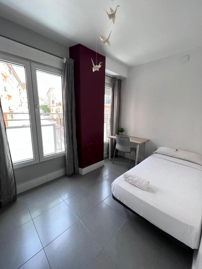 Bbtk Hostel Malaga Zewnętrze zdjęcie