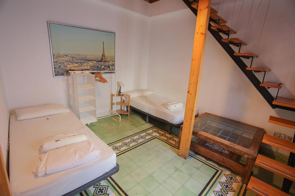 Bbtk Hostel Malaga Zewnętrze zdjęcie
